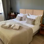 Le Homard Bleu Hotel 3*