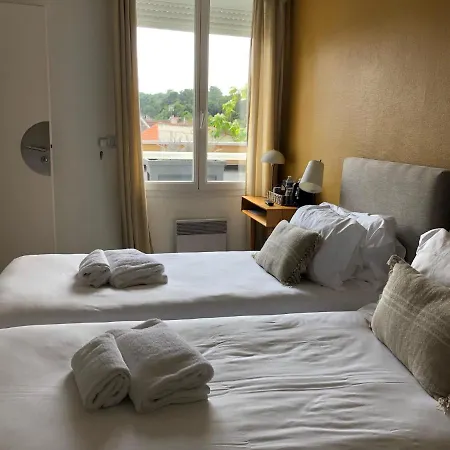 Le Homard Bleu 3* Сен-Трожан-ле-Бен