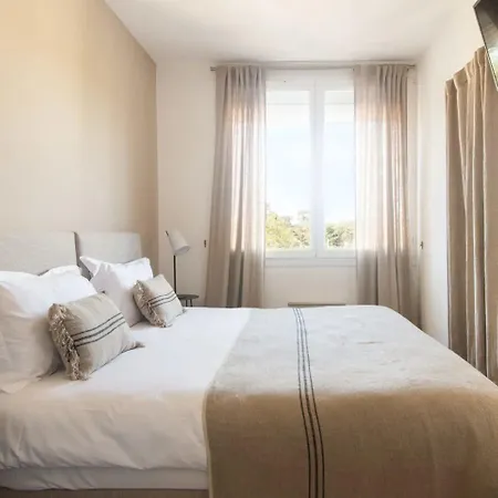 Le Homard Bleu 3*