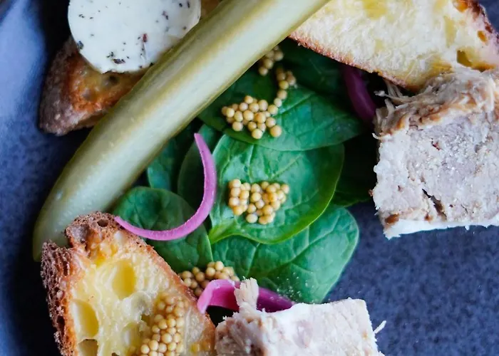 Le Homard Bleu 酒店