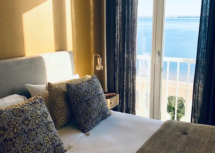 Hotel Le Homard Bleu