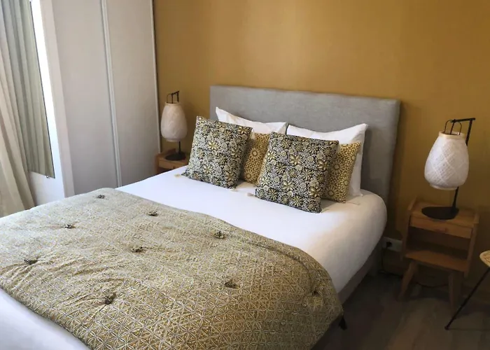 Le Homard Bleu 圣特罗让莱班