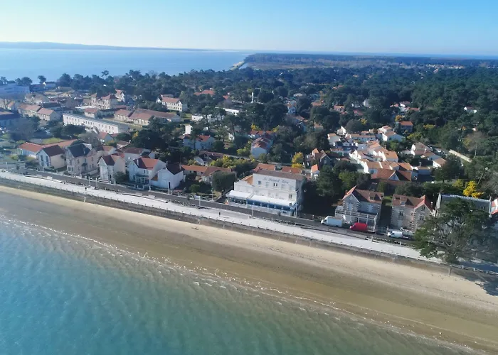 Hotel Le Homard Bleu 3*